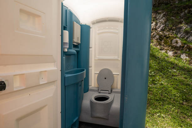 Best Best portable toilet rental  in Newark, IL