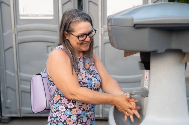 Best Affordable portable toilet rental  in Newark, IL